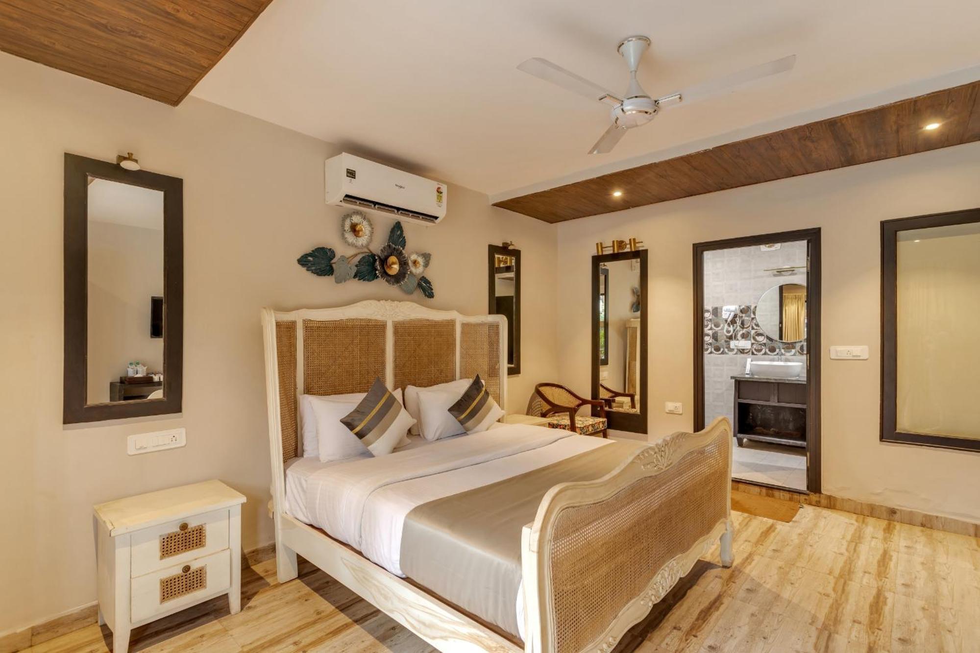 Skon Morjim Beach Resort By Orion Hotels Old Goa Exterior photo